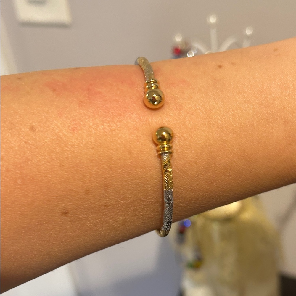Chic Two-Tone Women's Bracelet ya